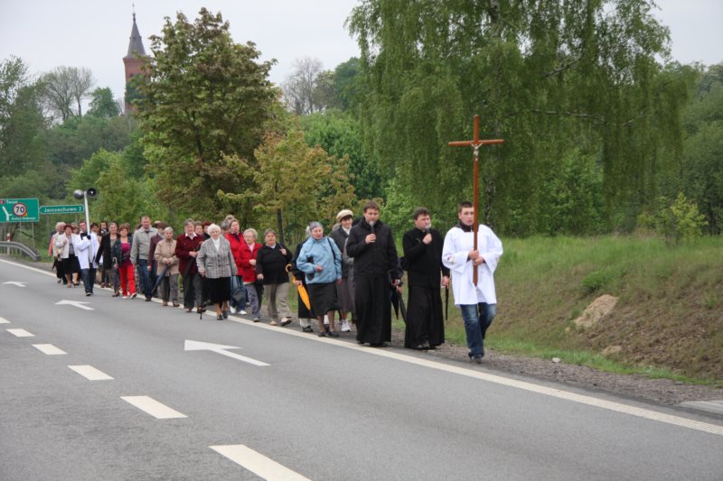 pielgrzymkamoszczonnesanktuariummbbolesnej06052012r38.jpg